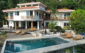 Casa Luna Private Luxury Suites With Stunning Ocean Views